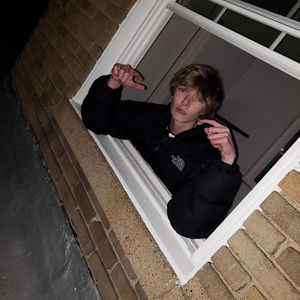 Meet your Posher, Maxwell